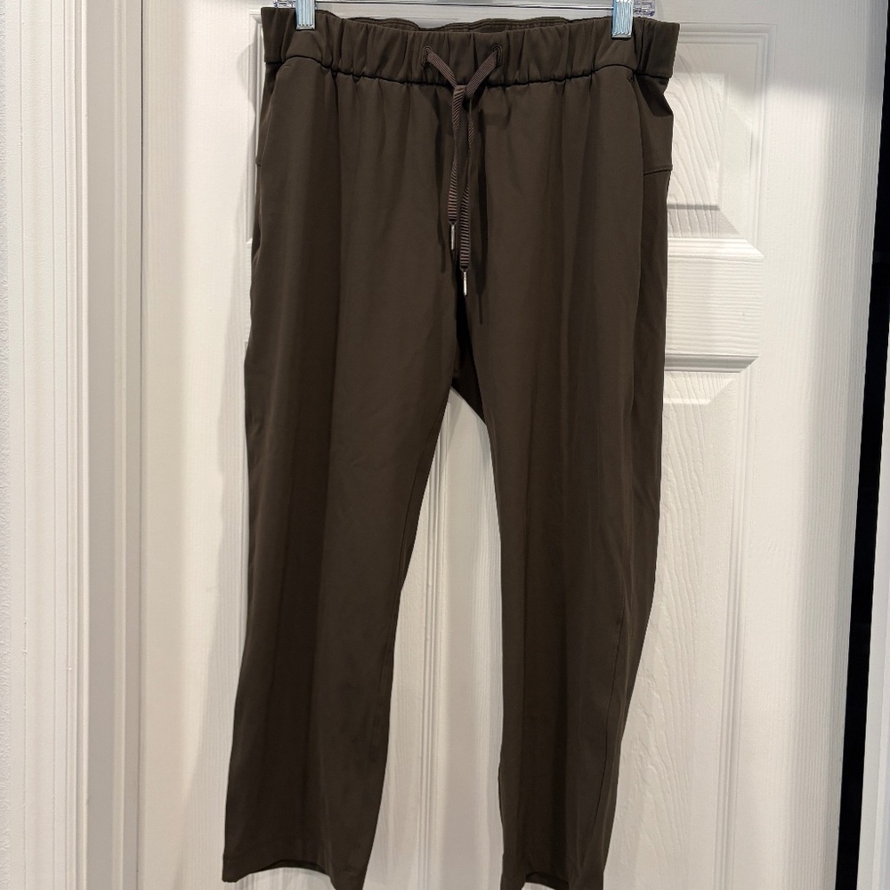Lululemon On the Fly Crop 23” Pant in Dark Olive 8